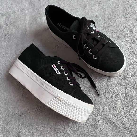Superga Shoes - Superga 2790 Platform Flatform Sneaker Lace-Up Shoe Black Canvas Sz 35 5